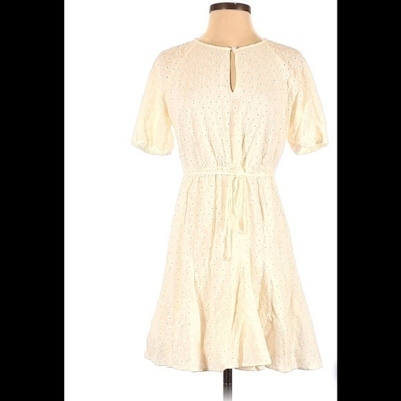 Madewell Dresses & Skirts - Madewell Eyelet Dress Size 0